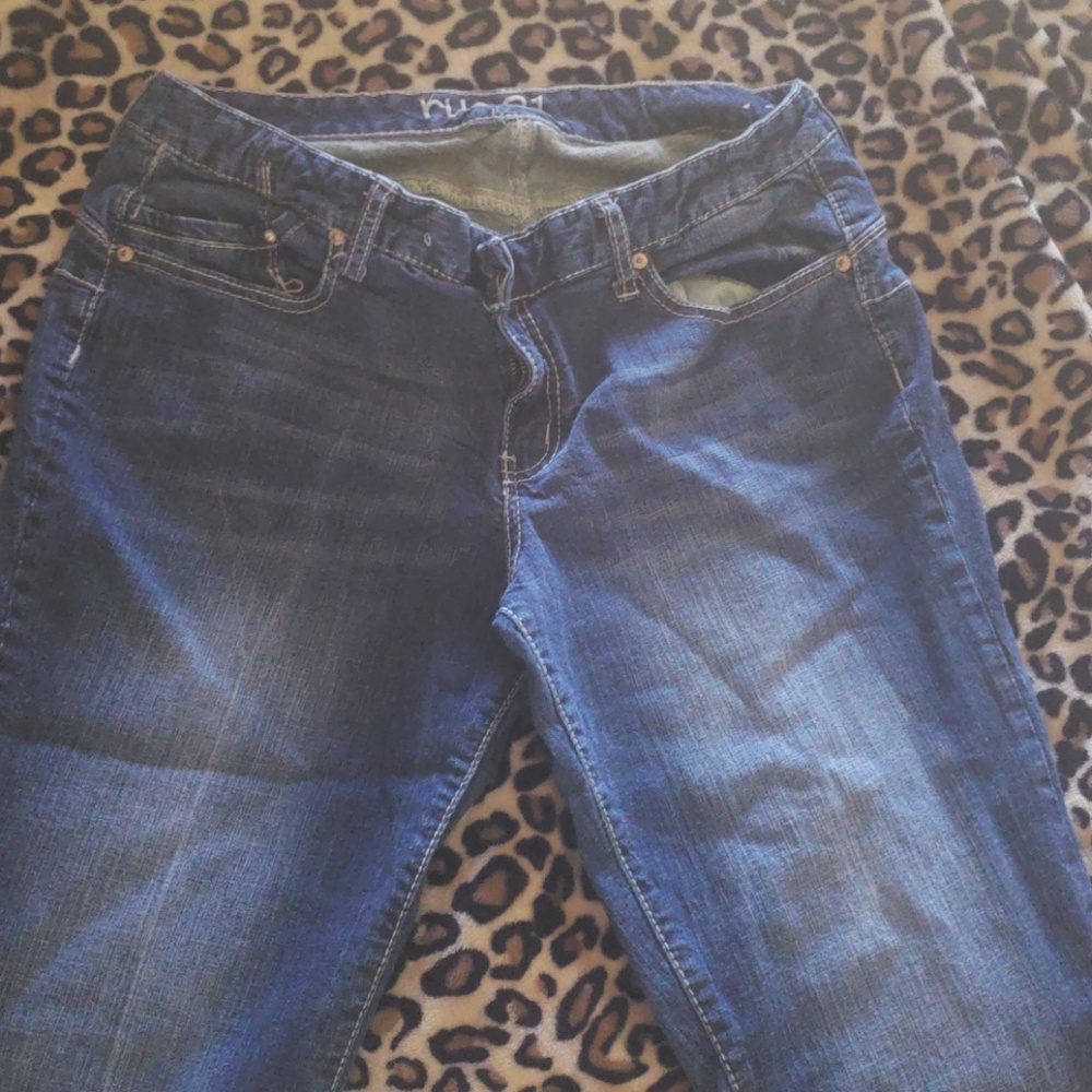 Jean's